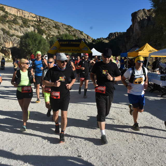 Afyonkarahisar'da düzenlenen Arnica 9. Frig Ultra Maratonu başladı