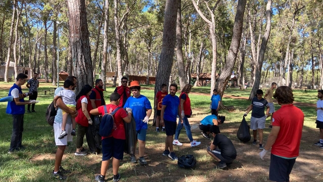 Antalya ve Burdur'da gençler çevre temizliği yaptı