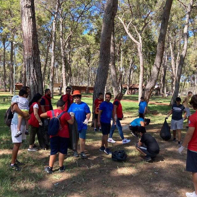Antalya ve Burdur'da gençler çevre temizliği yaptı
