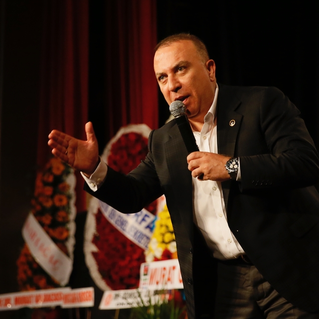 MHP Genel Başkan Yardımcısı Yönter, partisinin Eskişehir İl Kongresi'nde ko...