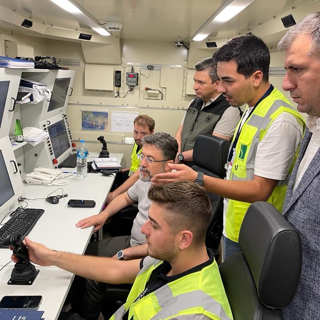 Bakan Yumaklı, Gazipaşa'daki İHA Komuta Kontrol Merkezi'ni ziyaret etti