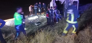 Van 5 göçmenin öldüğü kazada yaralanan 30 kişiden 21'i taburcu oldu