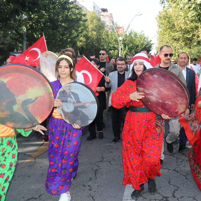 Batman'da 5 ilçede düzenlenecek festivallerin açılışı yapıldı