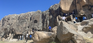 Türkiye'nin farklı illerinden gelen gençler, Afyonkarahisar'daki gençlik ka...