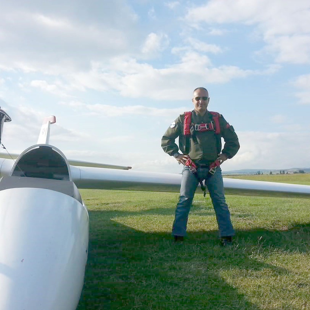 Yelkenkanatlar çarpıştı; 1 pilot öldü, 1 pilot yaralı