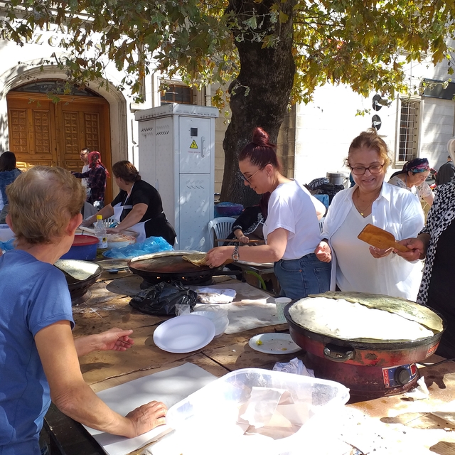 Alaplı'da ihtiyaç sahibi öğrenciler yararına kermes düzenlendi