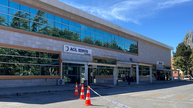 Bolu'da huzurevinde zehirlenme şüphesiyle 23 kişi hastanelere kaldırıldı