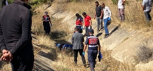 Isparta'da şarampole devrilen traktörün sürücüsü öldü