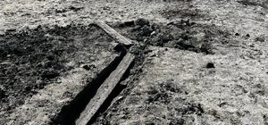 Eğirdir Gölü kıyısında tarihi eser olduğu tahmin edilen bazı parçalar bulun...