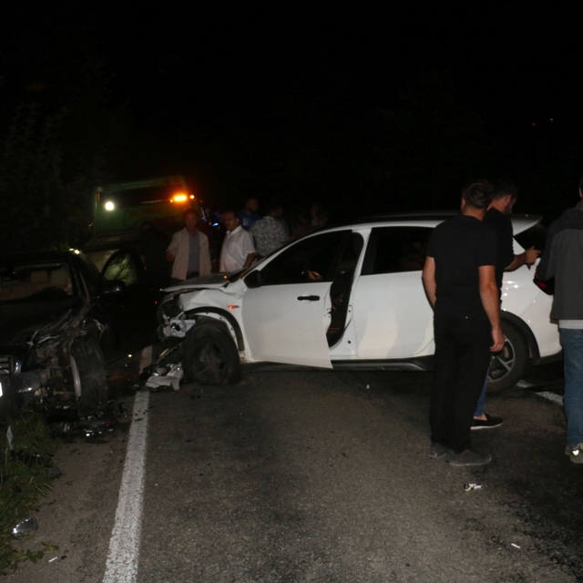 Trabzon'daki trafik kazasında 5 kişi yaralandı