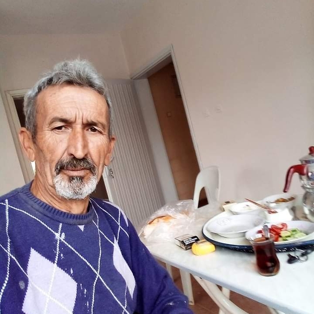 Otomobille çarpışan motosikletin sürücüsü öldü