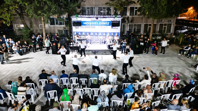 Bilecik'te ilçe belediyesi yöre türkülerini geleceğe taşımak için halk oyunları ekibi kurdu