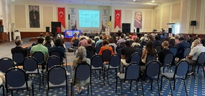 Geriatride geliştirilen yeni tedaviler, İzmir'deki etkinlikte ele alındı