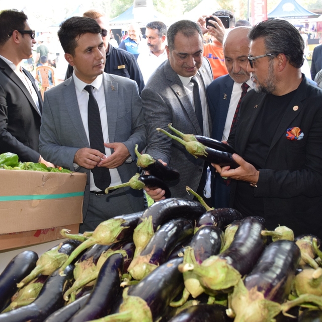 Birecik'te "Kelaynak ve Balcan Festivali" düzenlendi