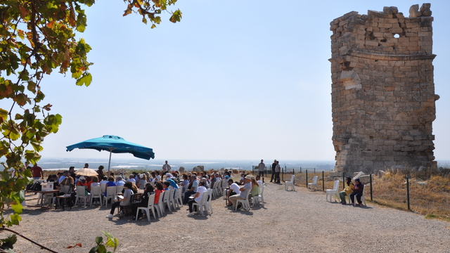 Mersin'deki Aya Tekla Yeraltı Kilisesi'nde ayin yapıldı