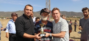 Bayındır'da rahvan at yarışları düzenlendi