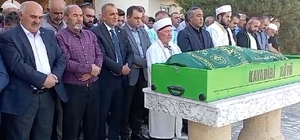 Gümüşhane'de çıkan örtü yangınında hayatını kaybeden kişinin cenazesi defne...
