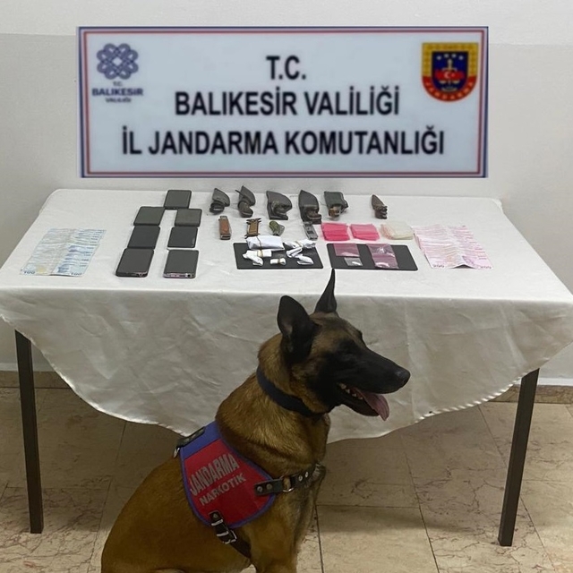 Balıkesir'de uyuşturucu operasyonlarında 7 kişi yakalandı