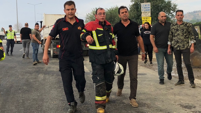 Aydın'da incir işleme tesisinde çıkan yangın hasara neden oldu