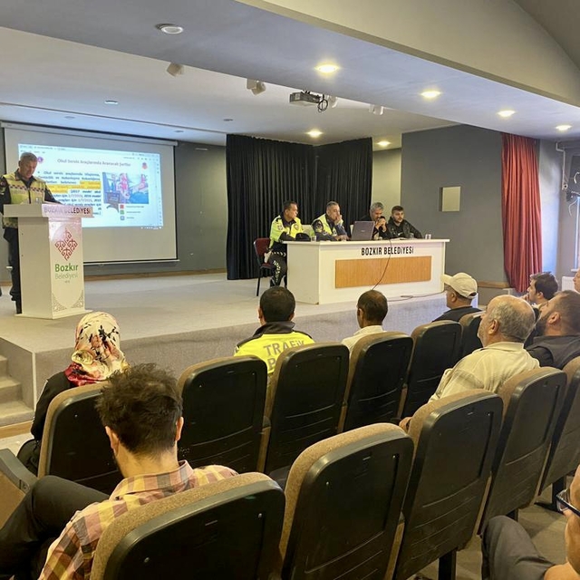 Bozkır'da okul servis araç sürücülerine ve okul idarecilerine seminer veril...