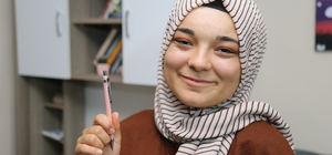 Lise öğrencisi Kader yazdığı 87 şiiri kitaplaştırmak istiyor