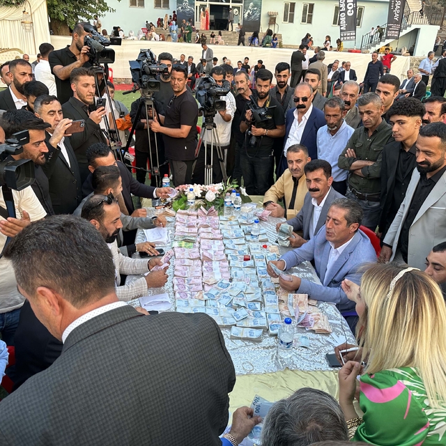 'Tıvorlu İsmail´in oğlunun düğününde 6,9 milyon liralık takı takıldı