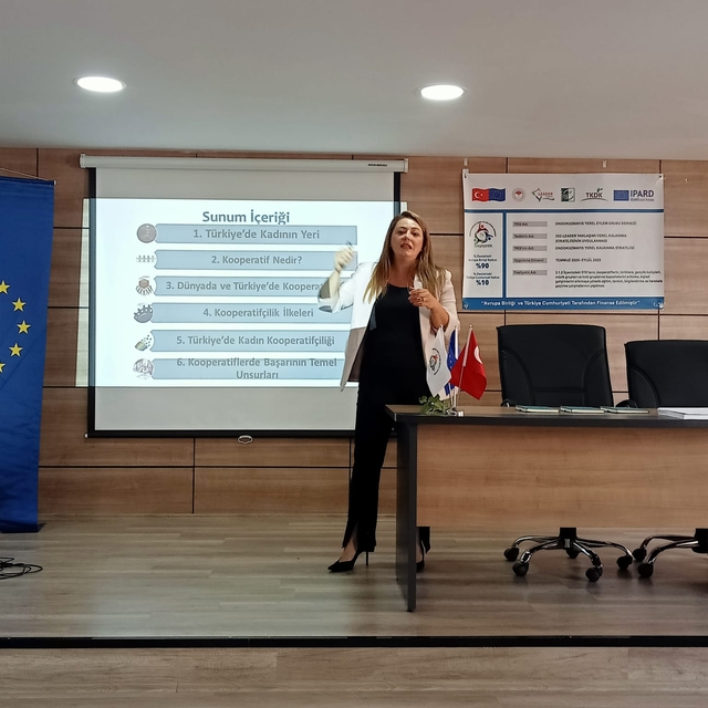 OMYEGDER'den kadınlara kooperatifleşme eğitimi
