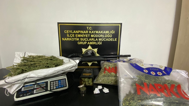 Şanlıurfa'da 1 kilo 550 gram esrar ele geçirildi