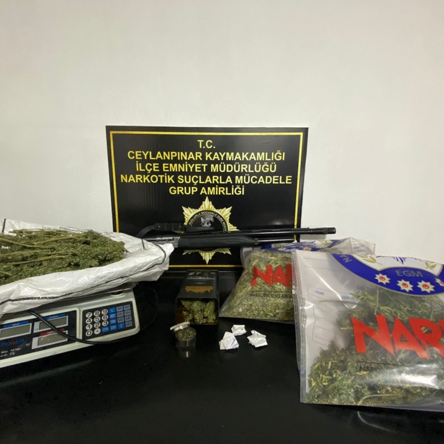 Şanlıurfa'da 1 kilo 550 gram esrar ele geçirildi