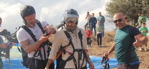 Oğuzlar Kaymakamı Tekin yamaç paraşütünü tanıttı