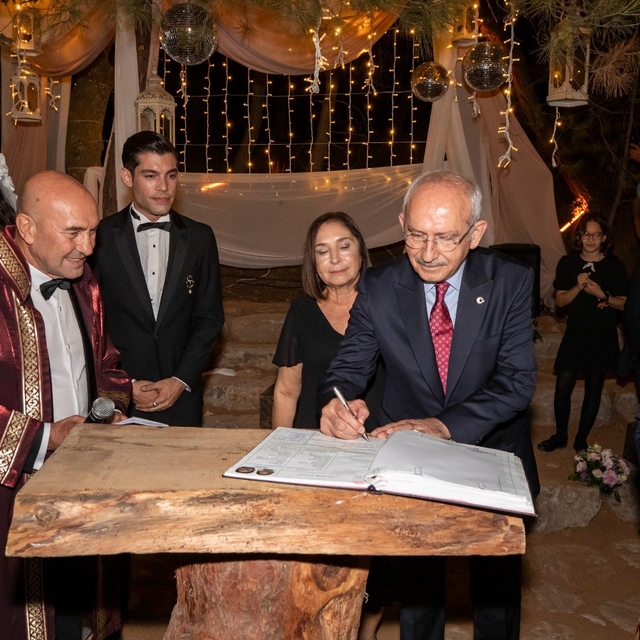 Kılıçdaroğlu, İzmir Büyükşehir Belediye Başkanı Soyer'in kızının nikah töre...