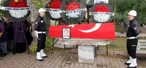 Nevşehir'de trafik kazasında yaralanan polis memuru ve eşi hayatını kaybett...