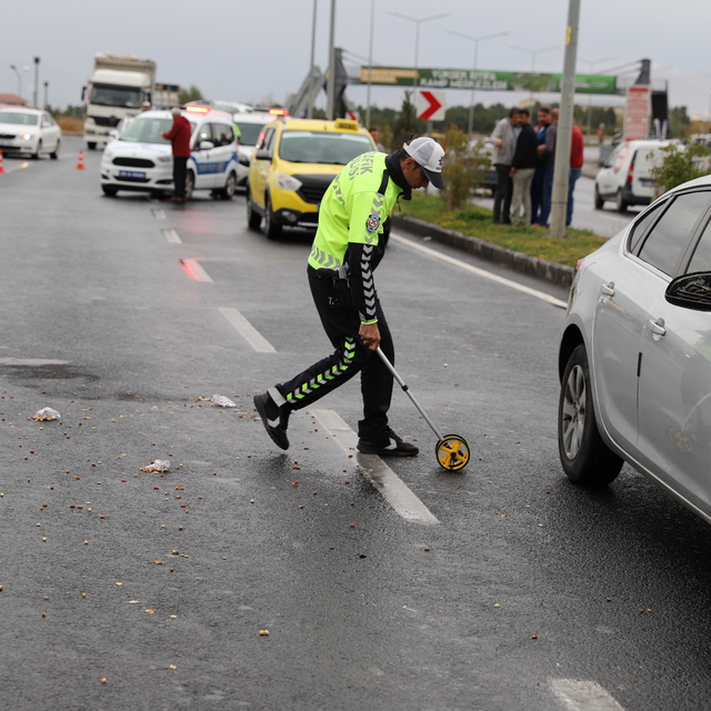Erzurum'da 2 ayrı trafik kazasında iki kişi yaralandı
