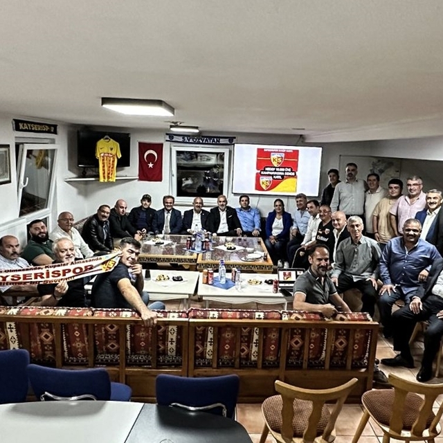 Kayserispor Başkanı Çamlı, Almanya'da Kayserisporlular ile bir araya geldi