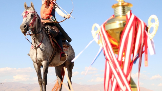 Ayşe Melek öğretmen, judodan sonra Atlı Okçuluk Milli Takımı'na da seçildi