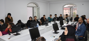 Güroymak Kaymakamı Uzun, gençlerle bir araya geldi