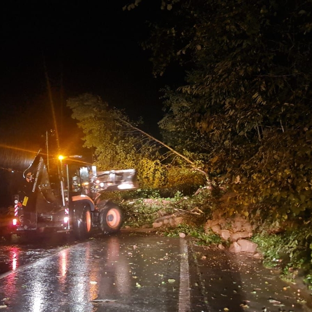 GÜNCELLEME - Rize'de şiddetli yağış etkili oluyor
