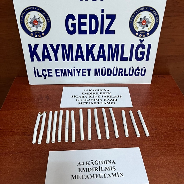 Gediz'de uyuşturucu operasyonunda 2 şüpheli yakalandı