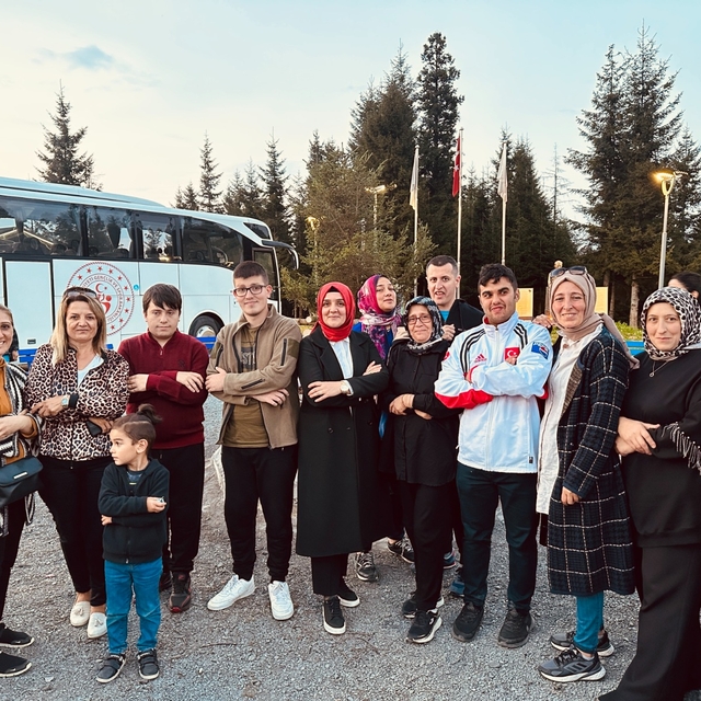 Trabzon'daki özel gereksinimli bireyler ve aileleri kampa katıldı