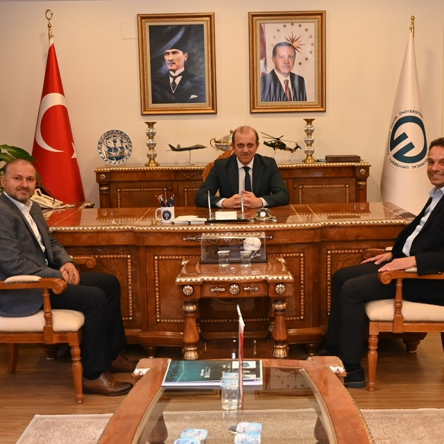 Üniversiteyi kazanan Maçka Belediye Başkanı Koçhan, KTÜ Rektörünü ziyaret e...