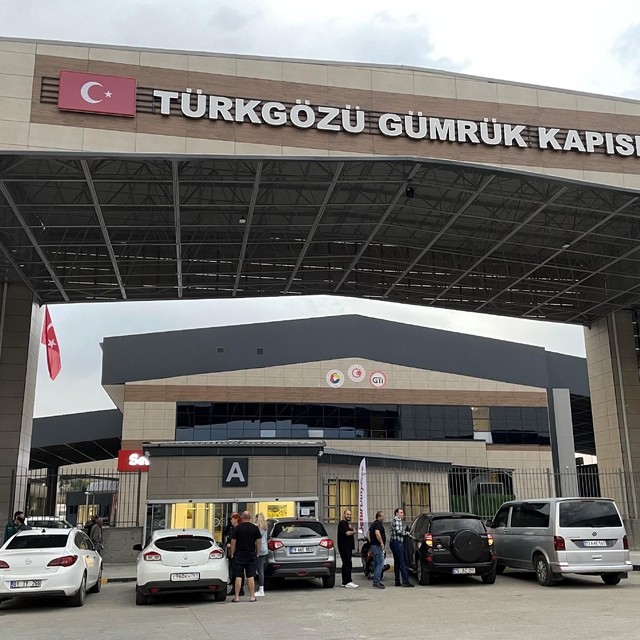 Modernize edilen Türkgözü Gümrük Kapısı'nda araç çıkışı yüzde 65 arttı