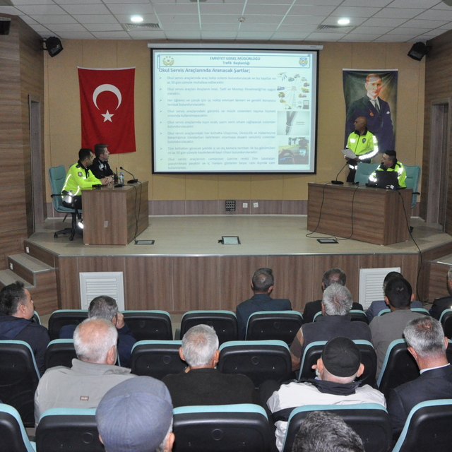 Yerköy'de okul servis araçlarının sürücüleri bilgilendirildi