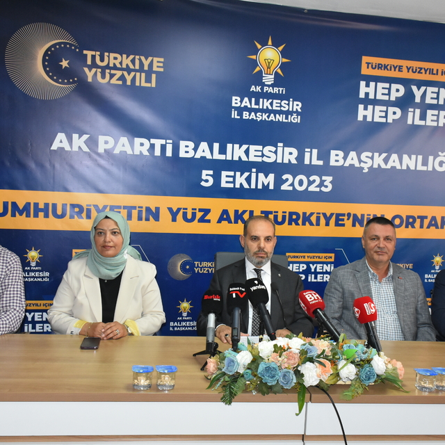 Balıkesir'de AK Parti 4. Olağanüstü Büyük Kongresine ilişkin açıklama yapıl...