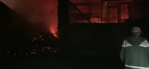 Amasya´da 2 ev, 2 garaj ve 1 samanlık yandı