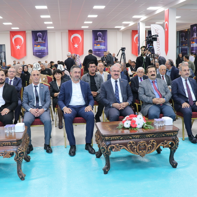 Elazığ'da "26. Uluslararası Hazar Şiir Akşamları" sona erdi