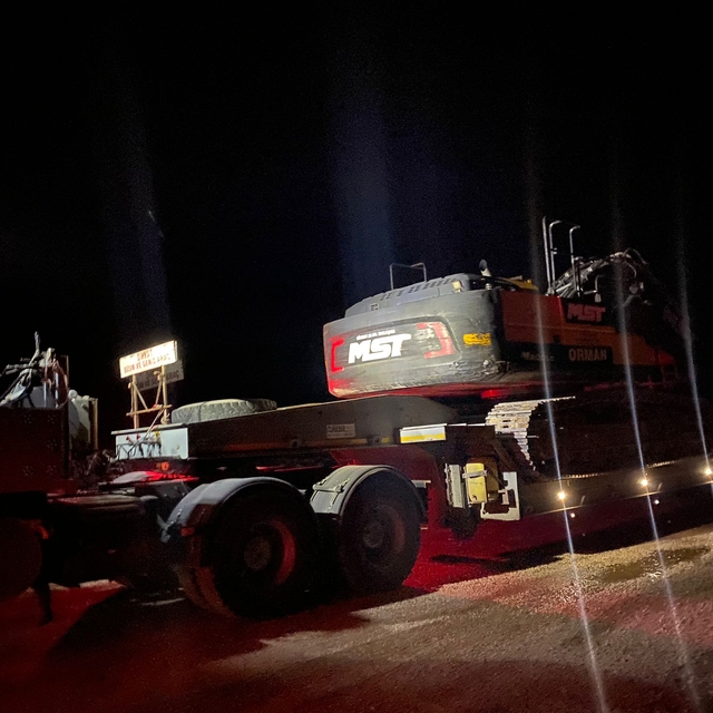 GÜNCELLEME 2 - Burdur'da Karanlıkdere Kanyonu'ndaki orman yangınına müdahal...