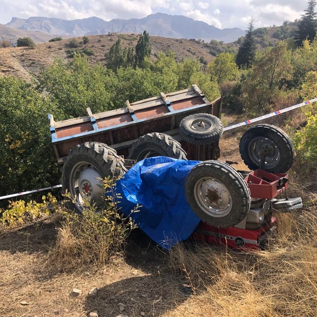 Niğde'de devrilen traktörün sürücüsü öldü