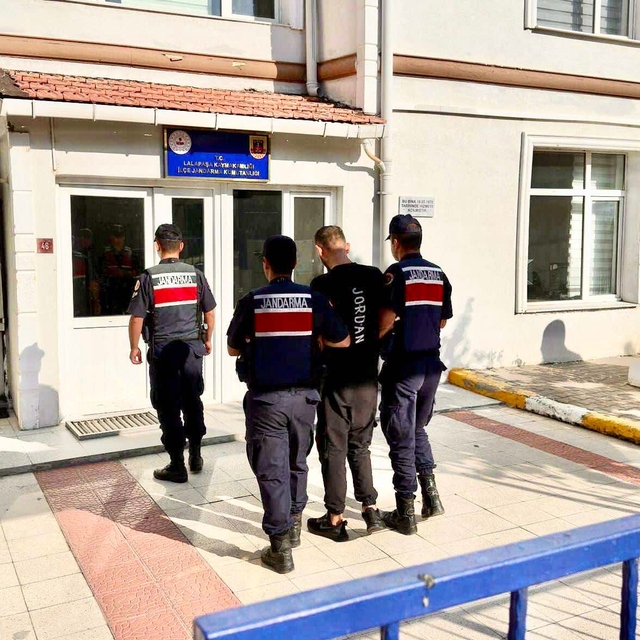 Edirne'de askeri personel olduğunu söyleyerek dolandırıcılık yaptığı ileri...