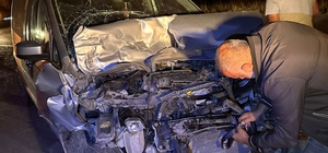 Taraklı'da traktöre çarpan hafif ticari aracın sürücüsü yaralandı