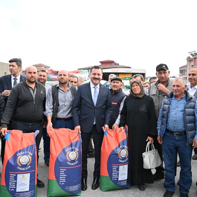 Balıkesir Büyükşehir Belediyesi'nden, üreticiye süt otu tohumu desteği